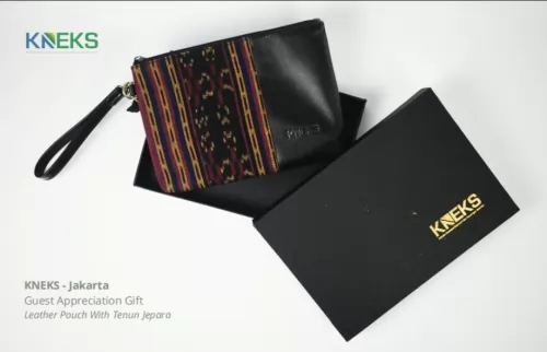 KNEKS Leather Pouch Tenun Jepara